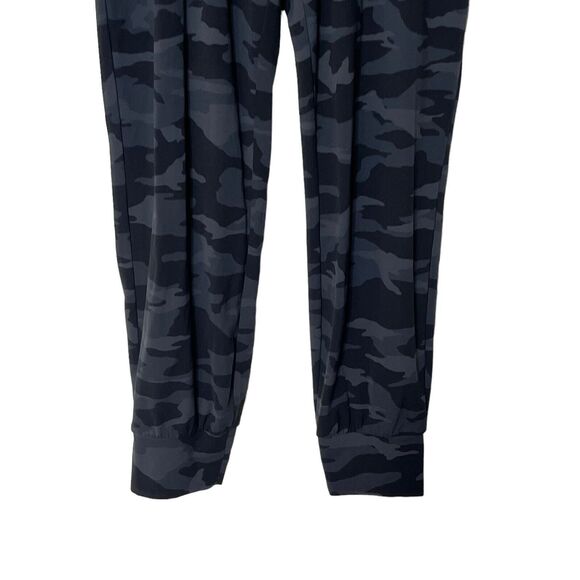 Athleta Salutation Joggers Women’s Size Small Camo Gray Black High Rise Athletic - Picture 5 of 14